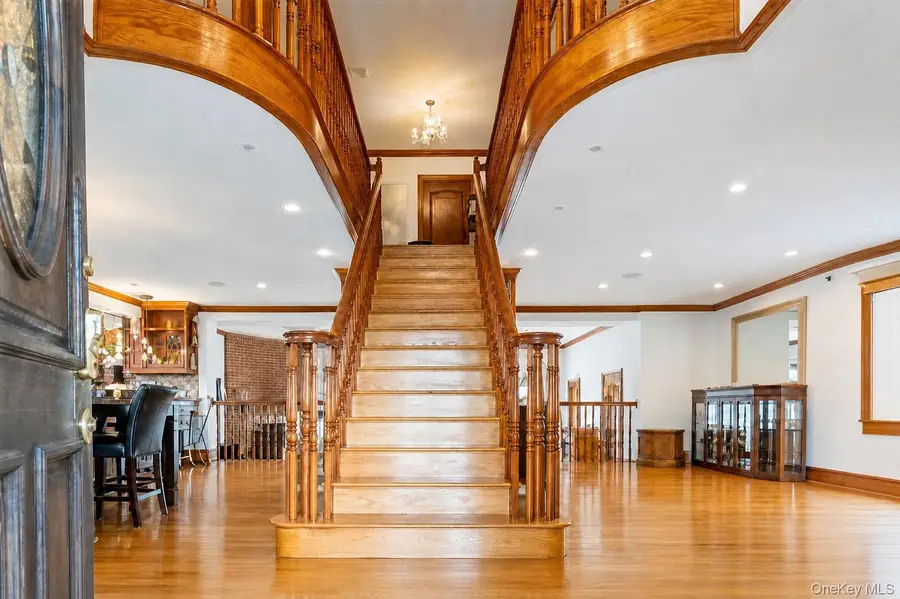 24236 51st Avenue, Little Neck, NY 11362 - #3