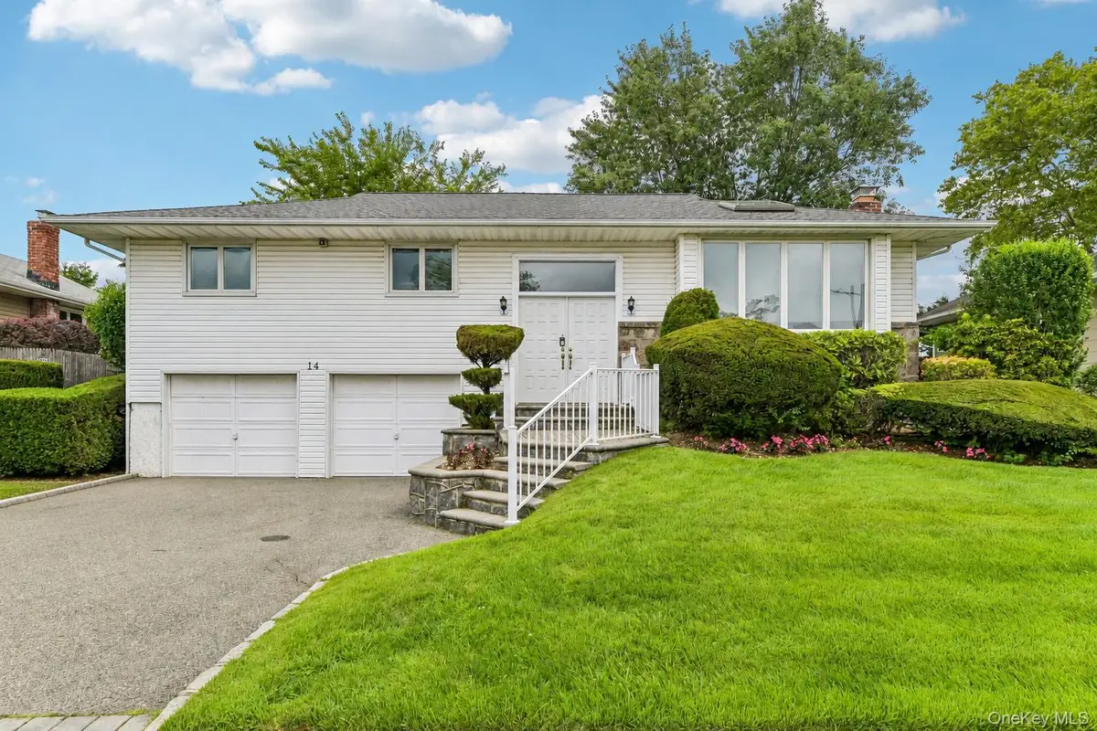 14 Gloria Place, Plainview, NY 11803 - #1