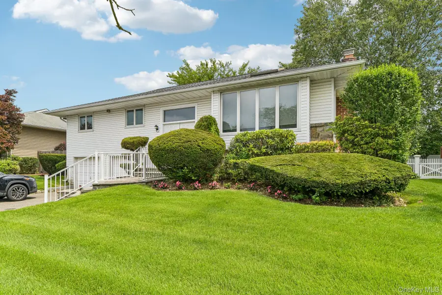 14 Gloria Place, Plainview, NY 11803 - #2
