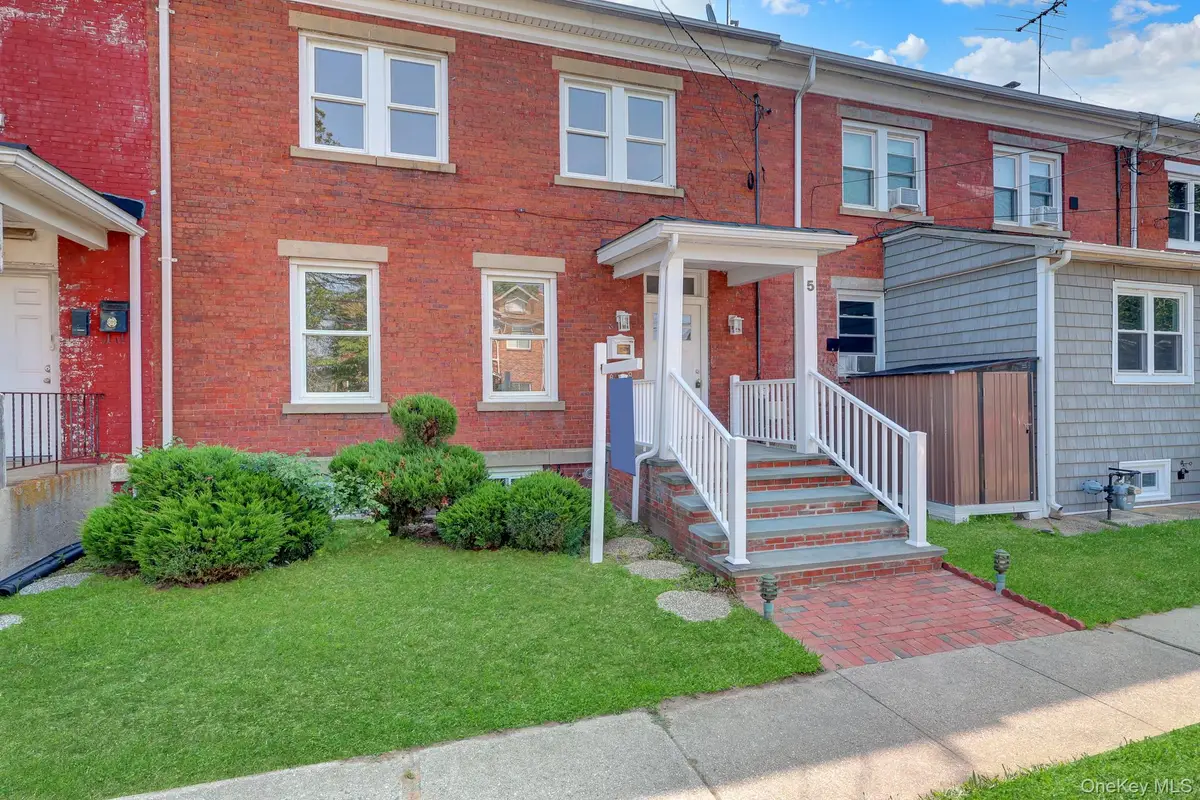 5 Columbia Street, Farmingdale, NY 11735 - #1