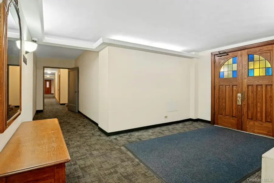142 Garth Road #2S, Scarsdale, NY 10583 - #3