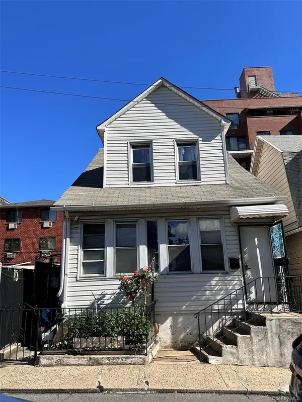 13611 Carlton Place, Flushing, NY 11354