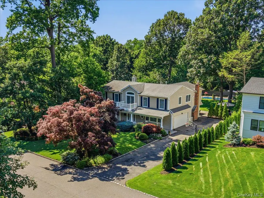 30 Woodland Road, Roslyn, NY 11576 - #2