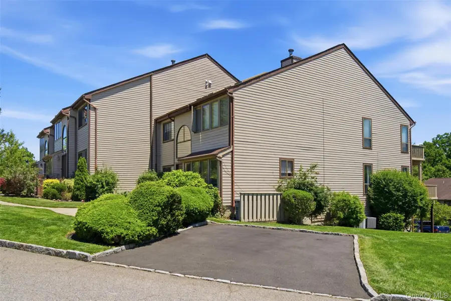 112 The Glen #112, Glen Head, NY 11545 - #3