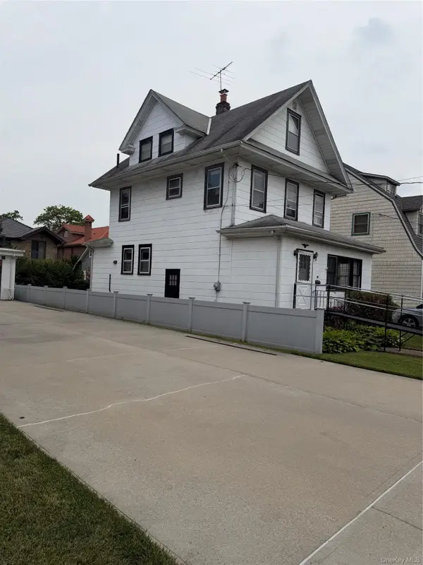 39-11 215th Street, Bayside, NY 11361