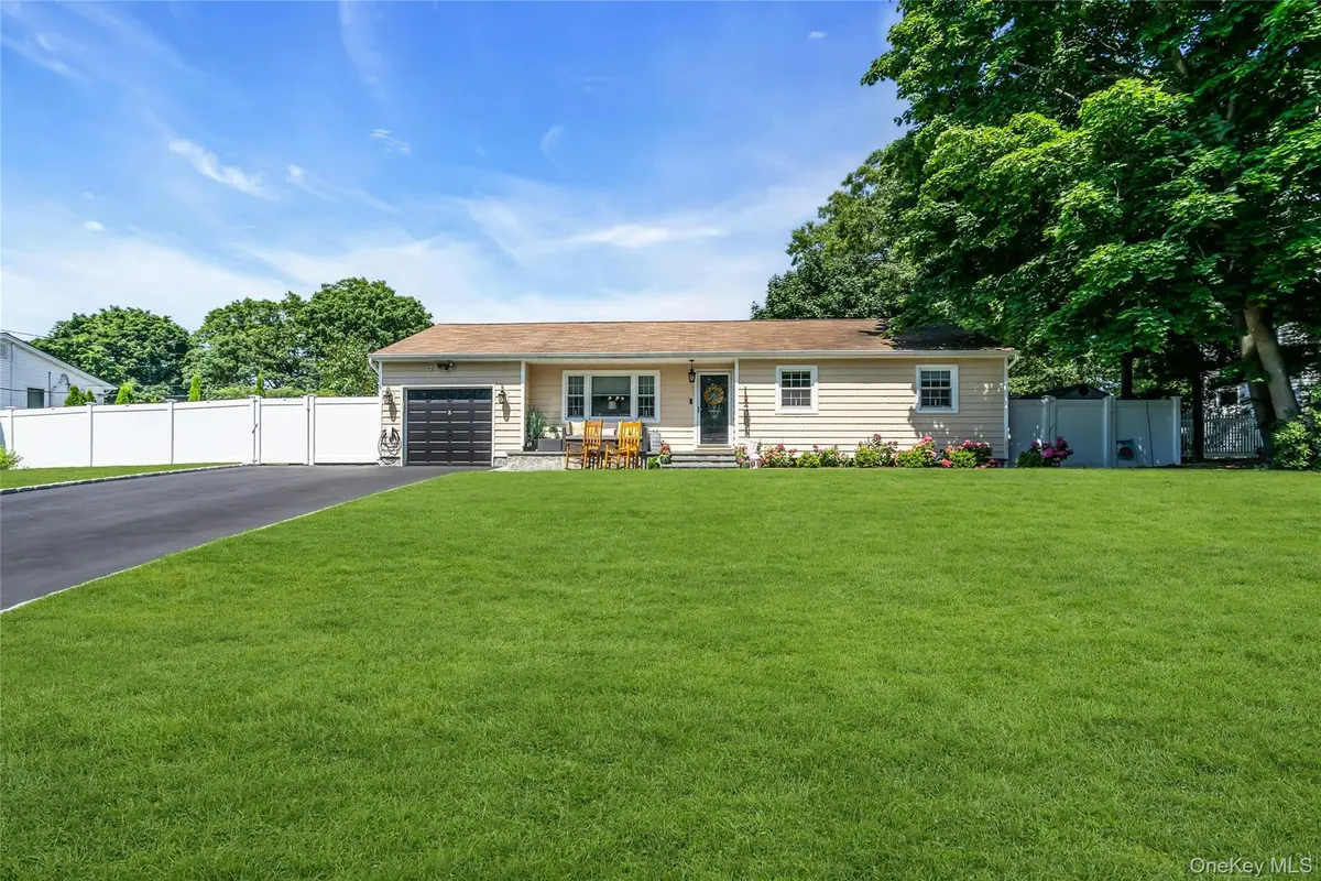 3 Lillian Road, Nesconset, NY 11767 - #1
