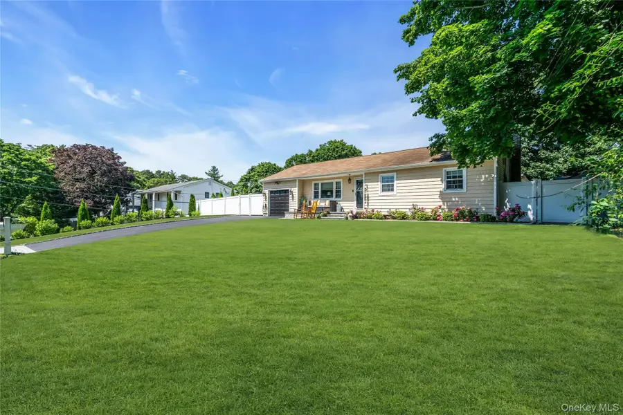 3 Lillian Road, Nesconset, NY 11767 - #2