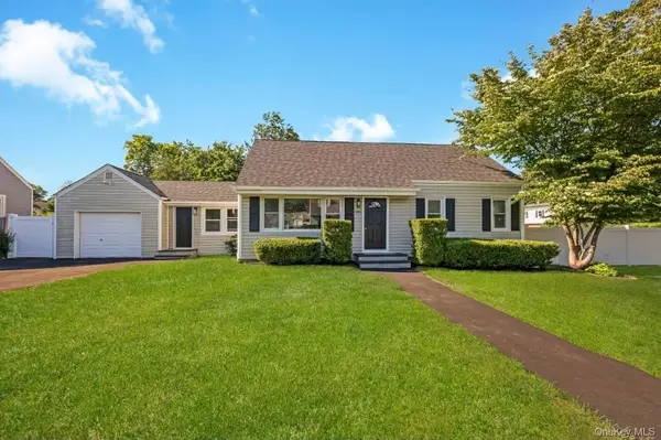 200 4th Avenue, East Northport, NY 11731