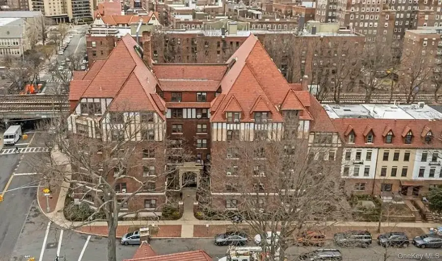 150 Burns Street #3A, Forest Hills, NY 11375 - #3