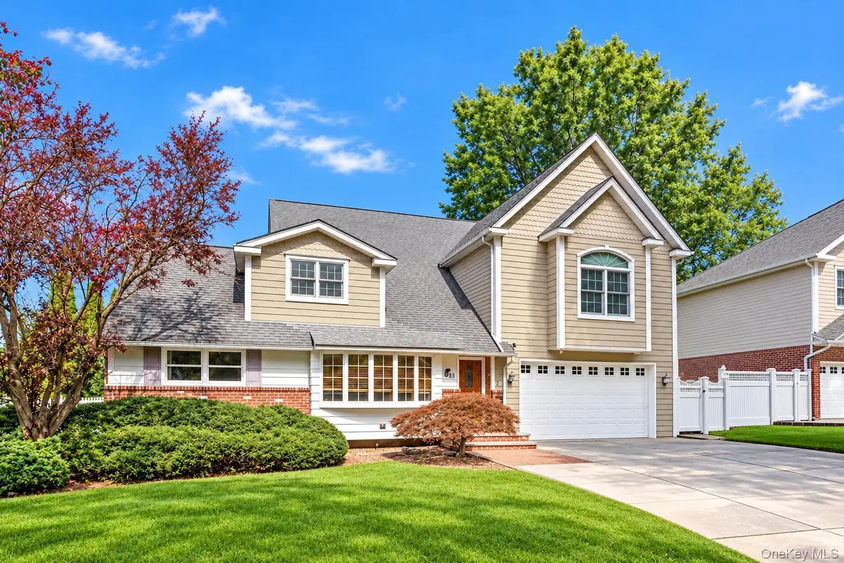 43 North Drive, Westbury, NY 11590 - #1