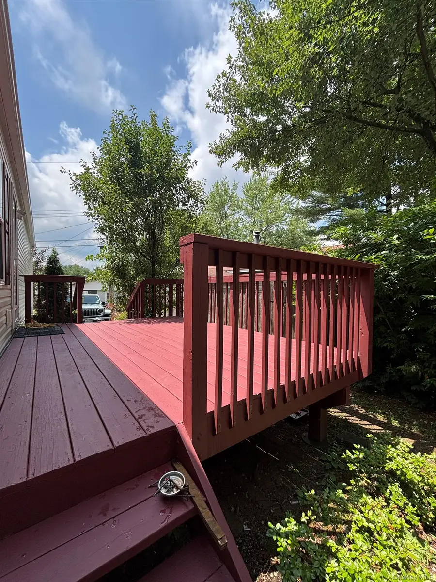 18 Parkway Trailer Court, Pomona, NY 10970 - #3