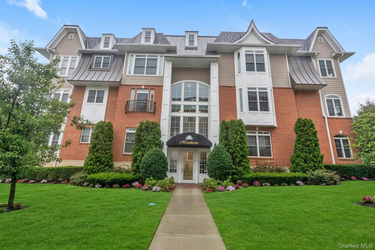 34 Shady Lane, Westbury, NY 11590 - #1