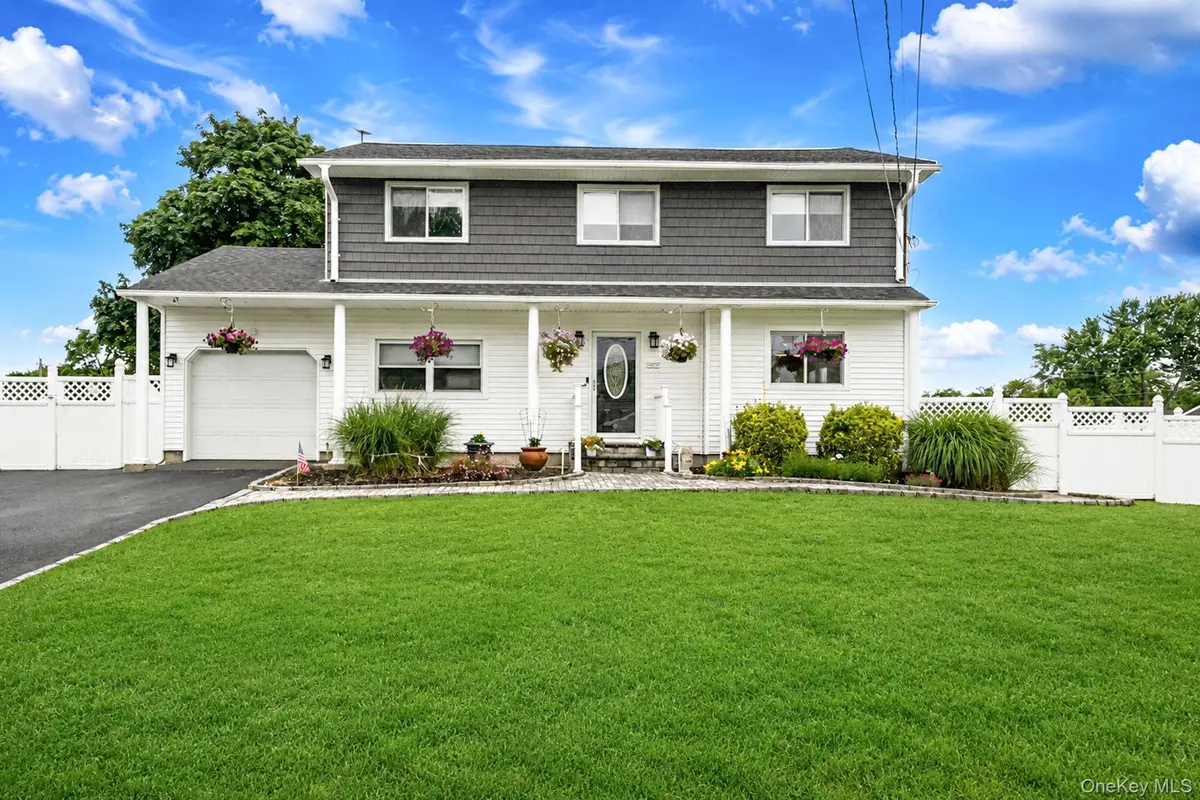 62 Oneida Avenue, South Setauket, NY 11720 - #1