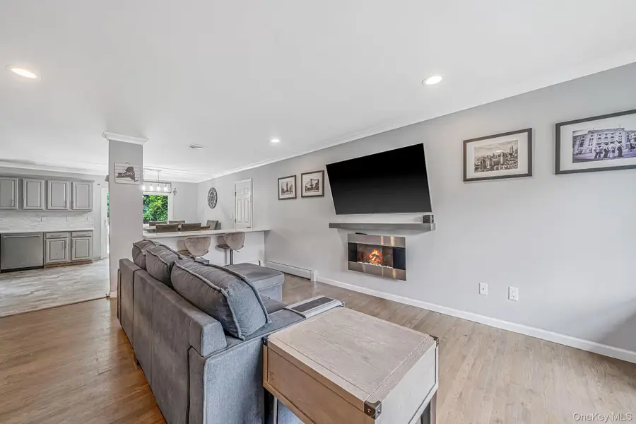 358 Tyler Avenue, Miller Place, NY 11764 - #2