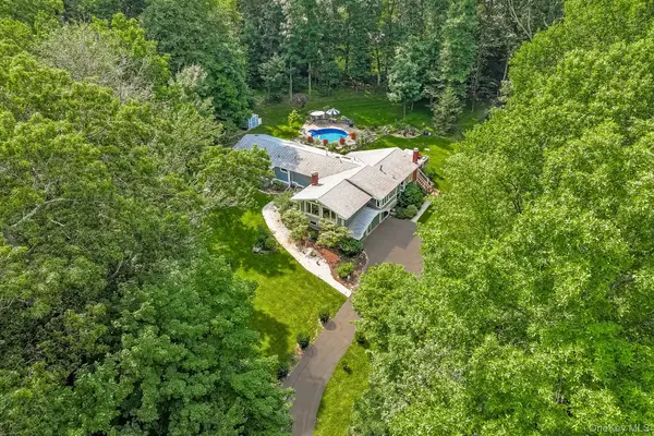 10 Longbow Road, Suffern, NY 10901