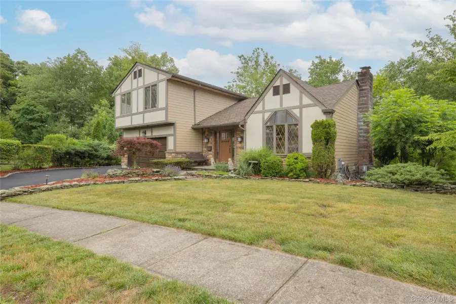 268 W Central Avenue, Pearl River, NY 10965 - #2
