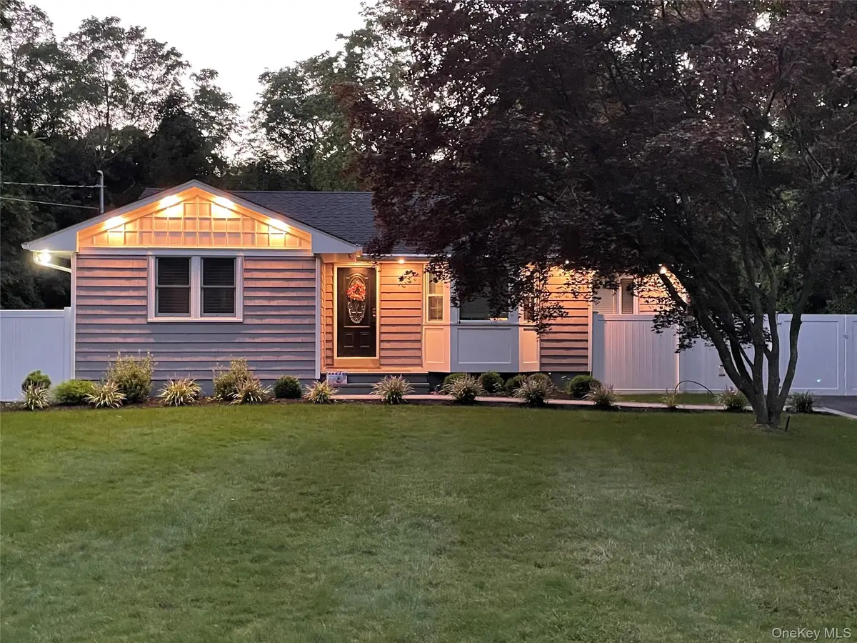 16 Old Stump Road, Brookhaven, NY 11719 - #1