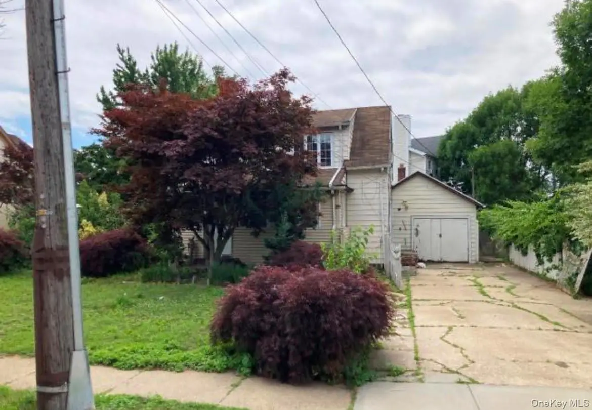 40 East Avenue, Freeport, NY 11520 - #1