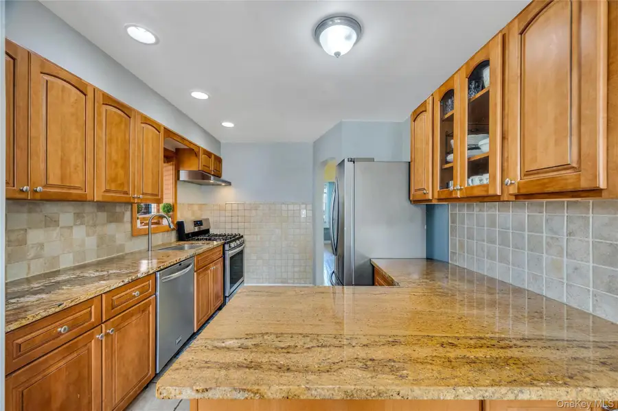 374 Rockaway Parkway, Valley Stream, NY 11580 - #3
