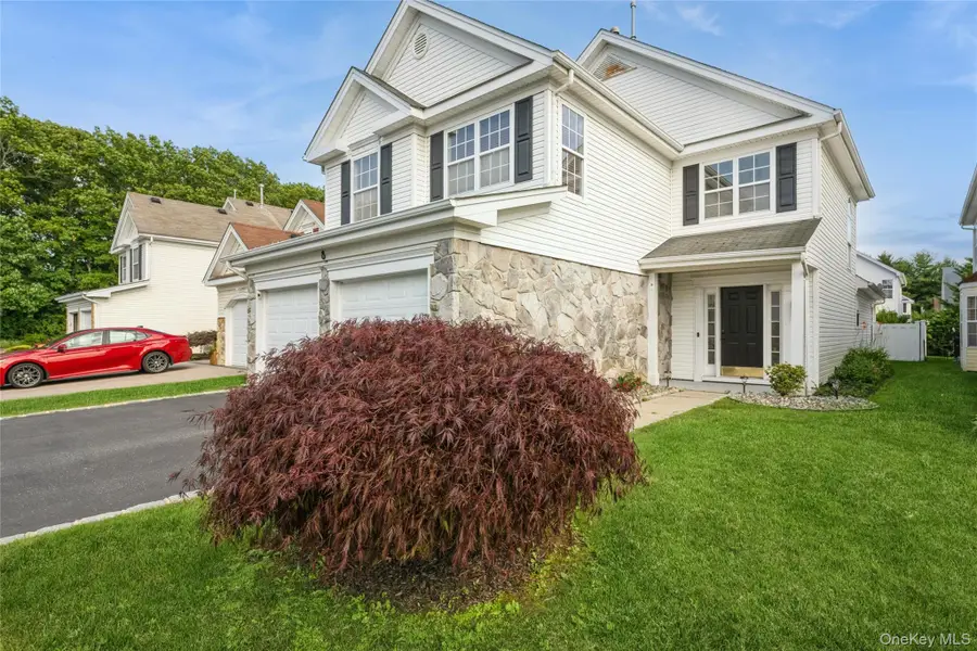 8 Jennifer Lane, Middle Island, NY 11953 - #3