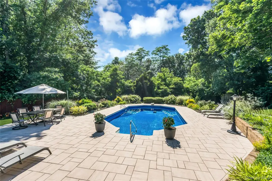 4 Dale Court, Hauppauge, NY 11788 - #3