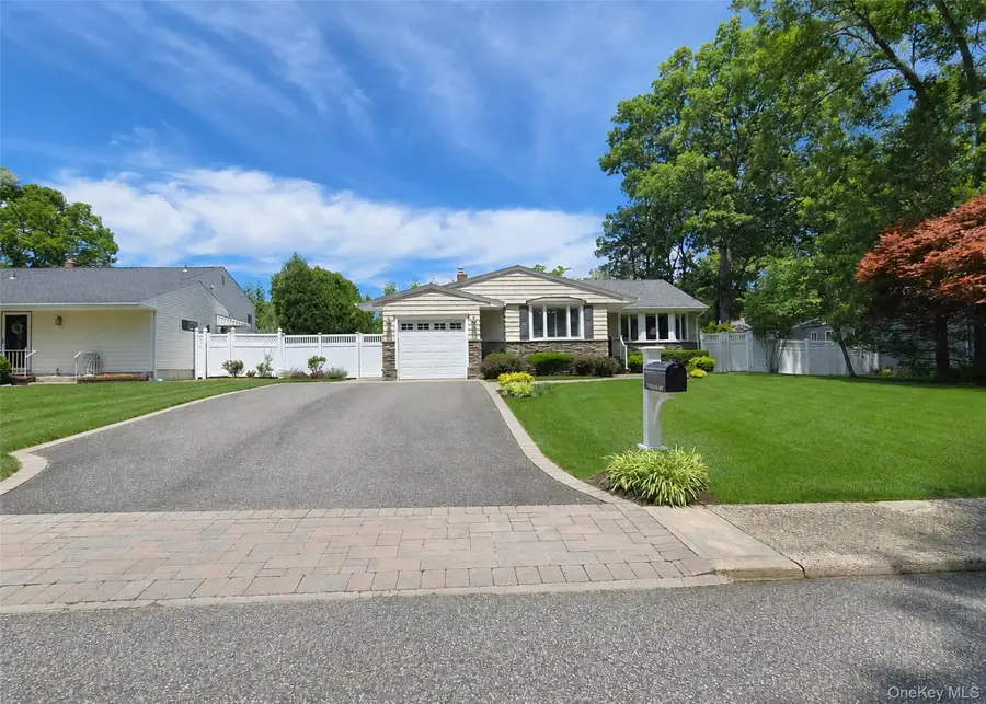 7 Talbot Lane, Smithtown, NY 11787 - #3