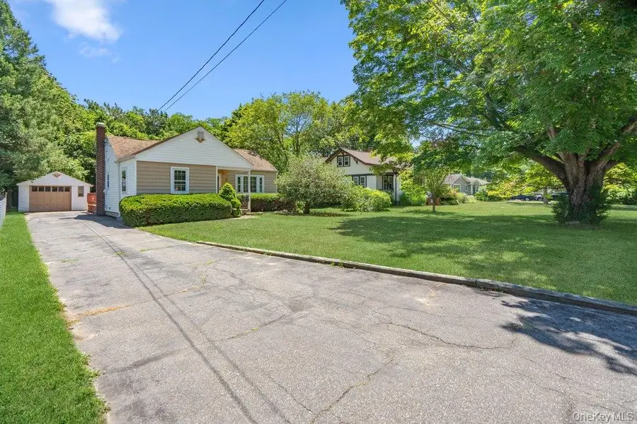 1489 Ocean Avenue, Bohemia, NY 11716 - #2