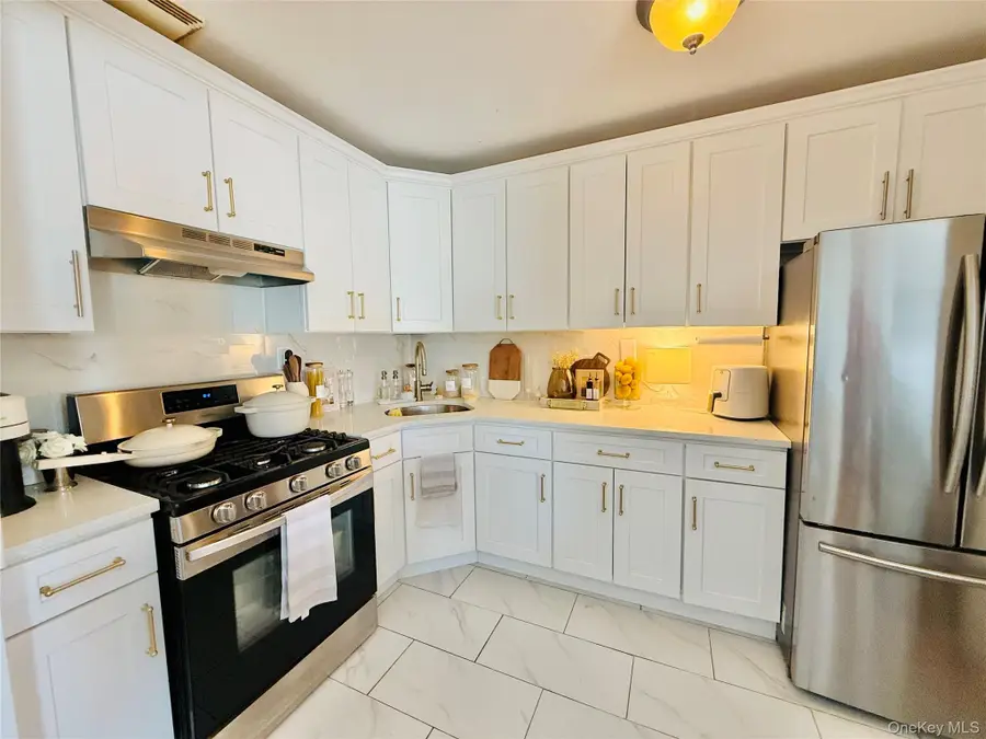 3227 Philip Avenue, Bronx, NY 10465 - #2
