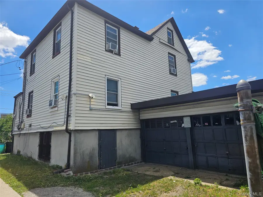 111 Wahl Avenue, Inwood, NY 11096 - #2