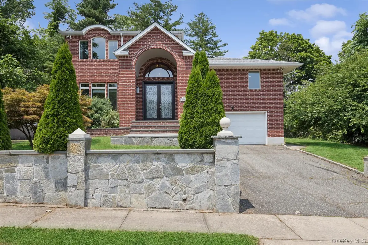 300 Ellen Place, Jericho, NY 11753 - #1