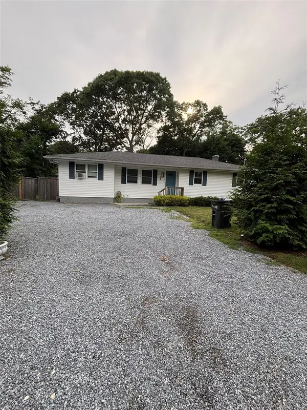 38 Vernon Avenue, Mastic, NY 11950