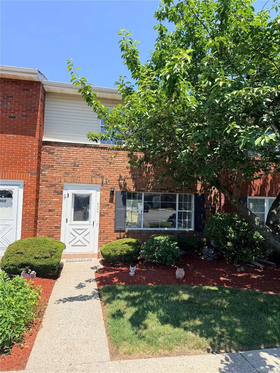 276 Temple Hill Road #906, New Windsor, NY 12553 - #2