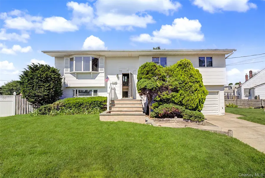 14 Laurel Place, Bethpage, NY 11714 - #2