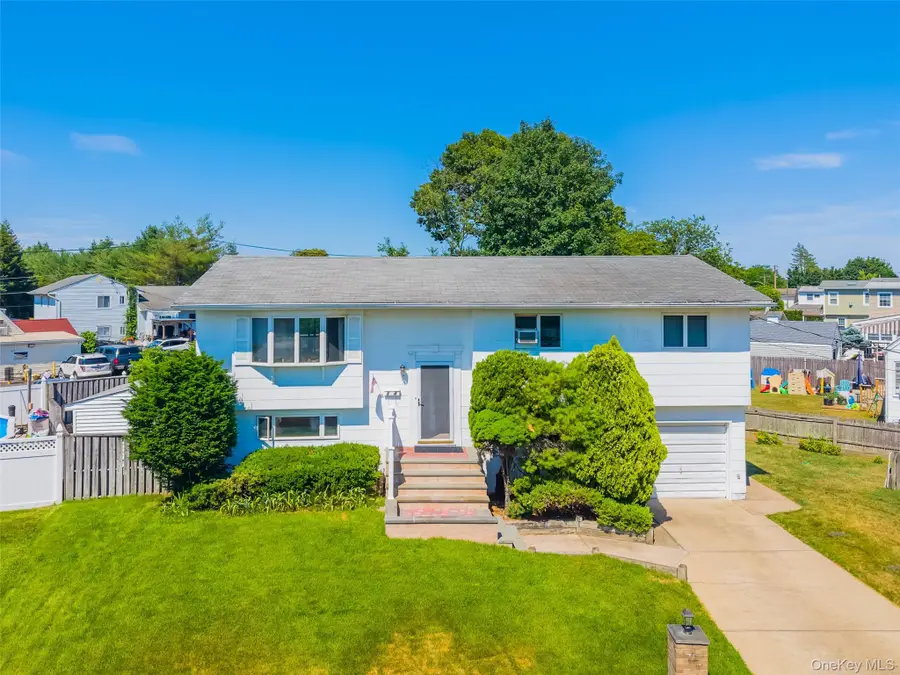 14 Laurel Place, Bethpage, NY 11714 - #3
