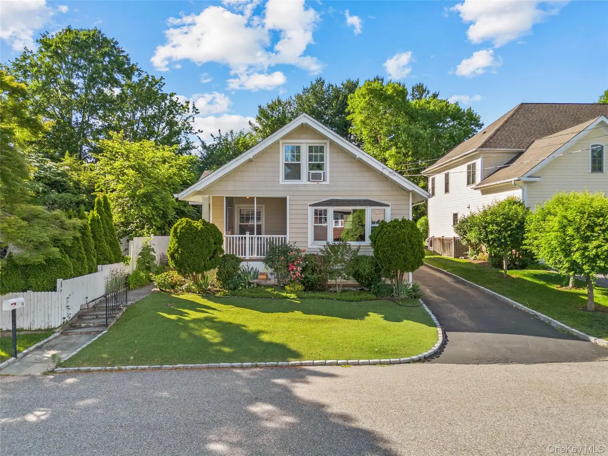 15 Pershing Avenue, Locust Valley, NY 11560 - #1