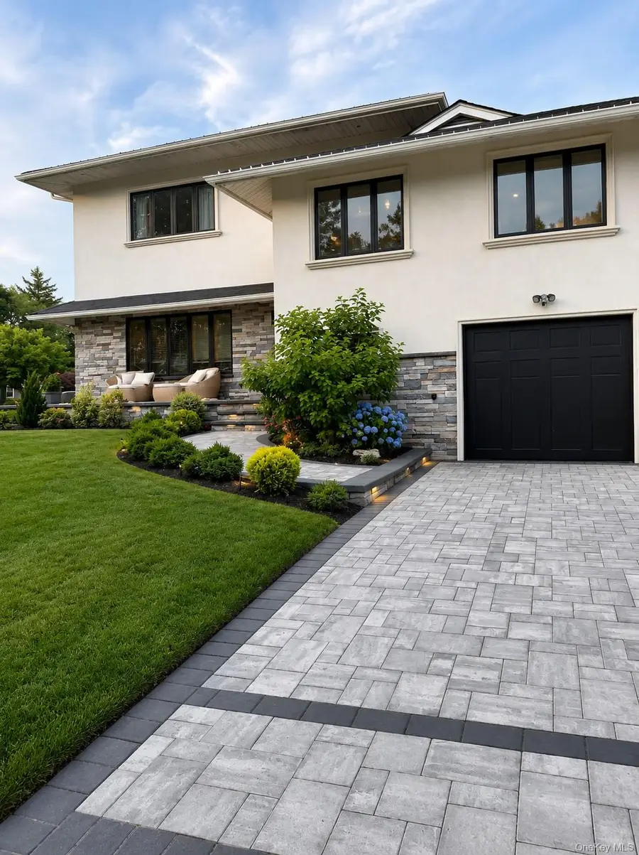 1396 Stephen Marc Lane, East Meadow, NY 11554 - #2