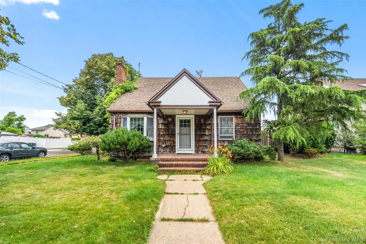 612 Hughes Street, Bellmore, NY 11710 - #1