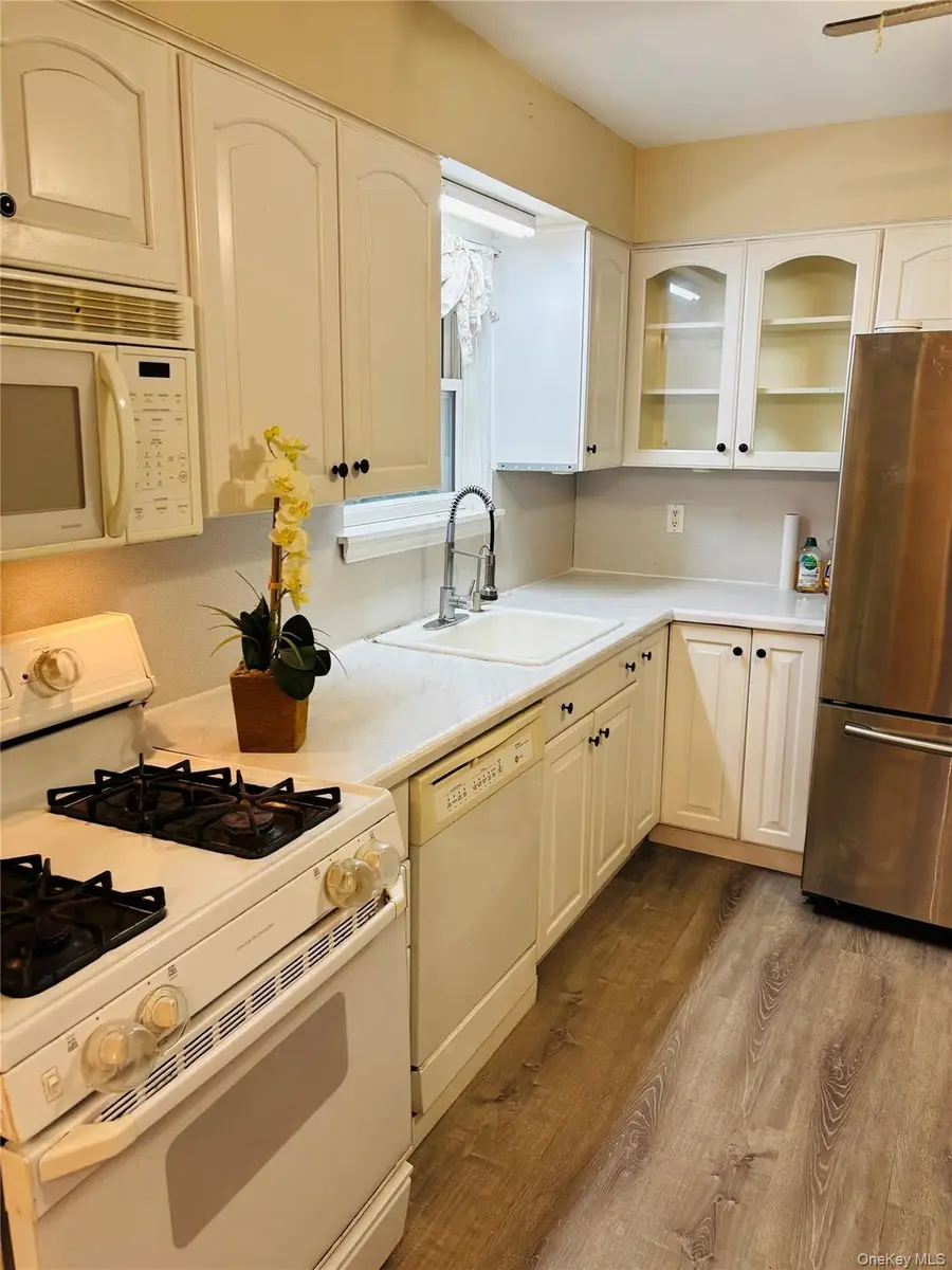 3 Altamont Avenue, Sea Cliff, NY 11579 - #2