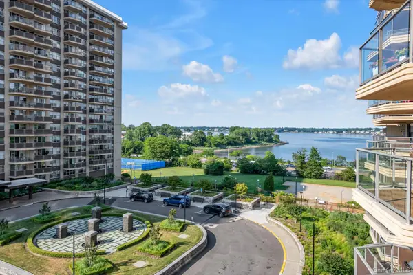 1805 215th Street #5C, Bayside, NY 11360