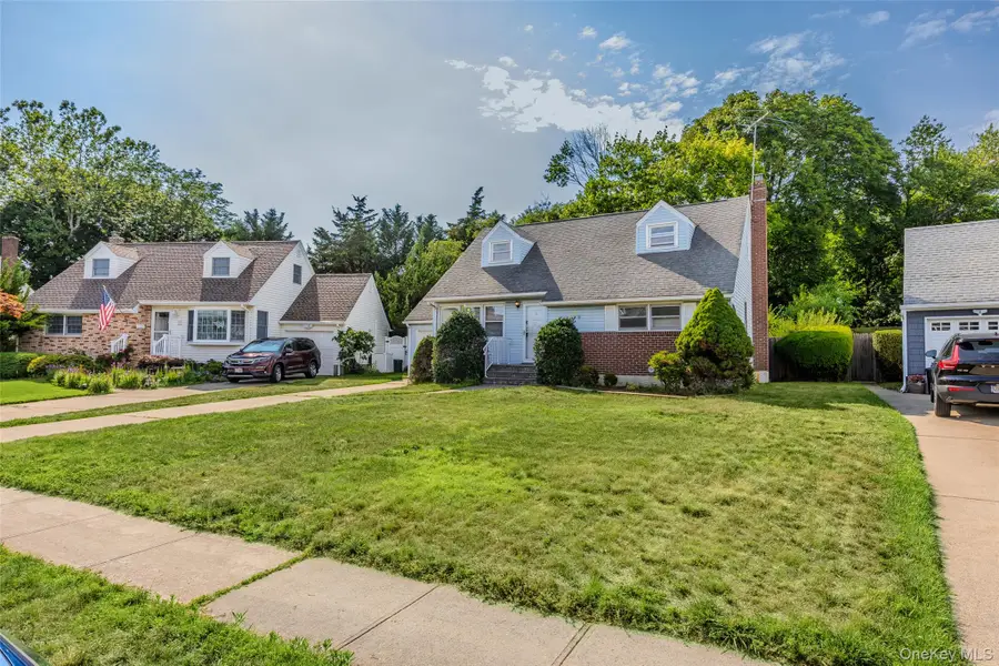 21 Morris Road, Bethpage, NY 11714 - #2
