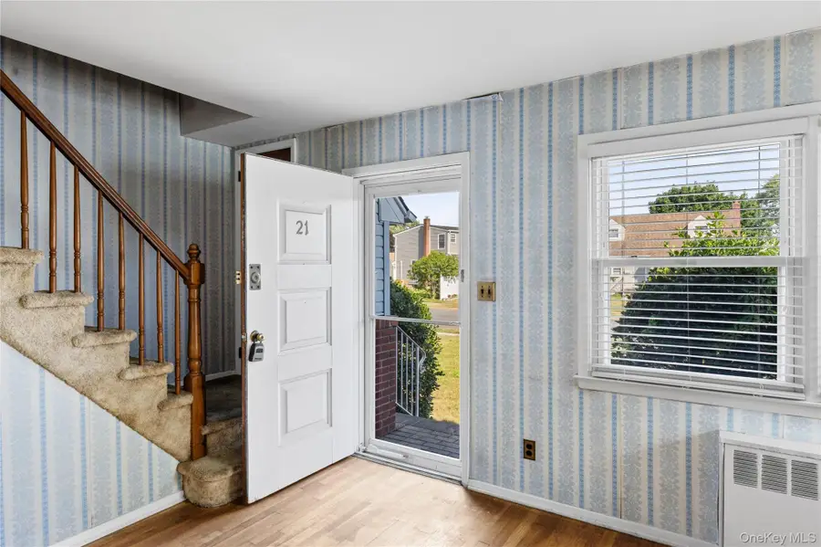 21 Morris Road, Bethpage, NY 11714 - #3