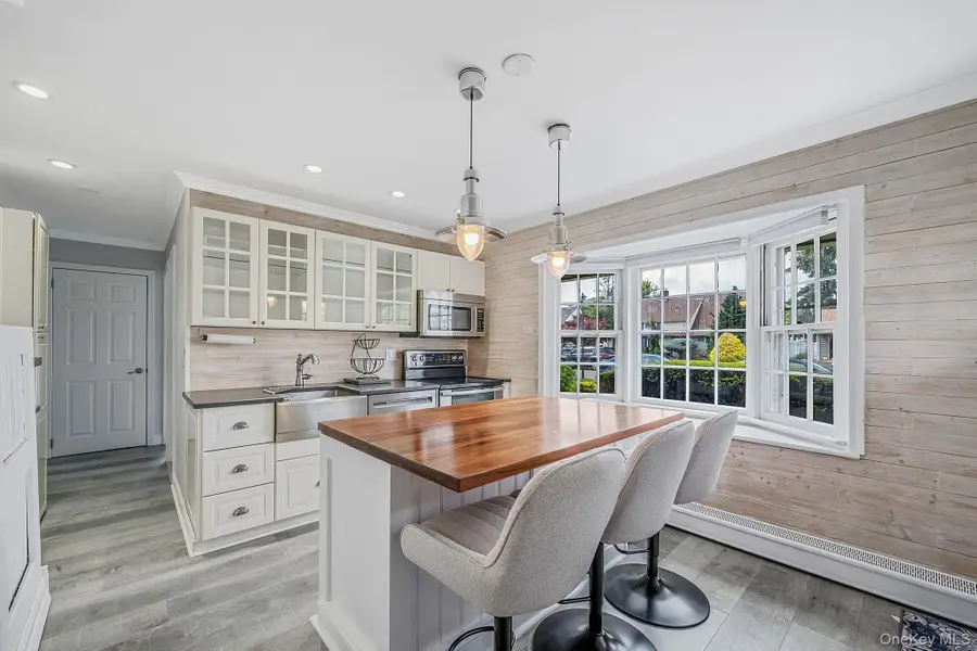 90 Twin Lane N, Wantagh, NY 11793 - #3