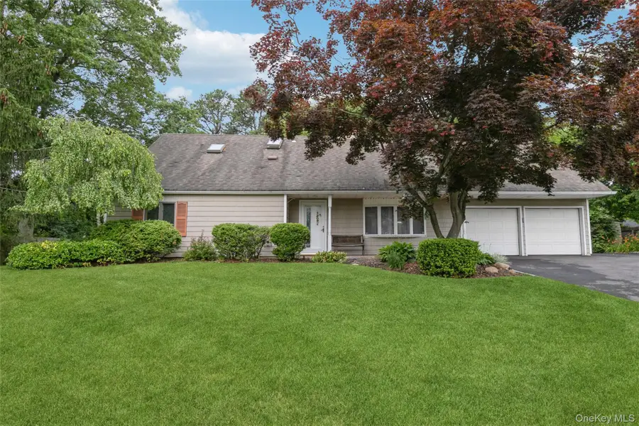 28 Campus Lane, Ronkonkoma, NY 11779 - #3