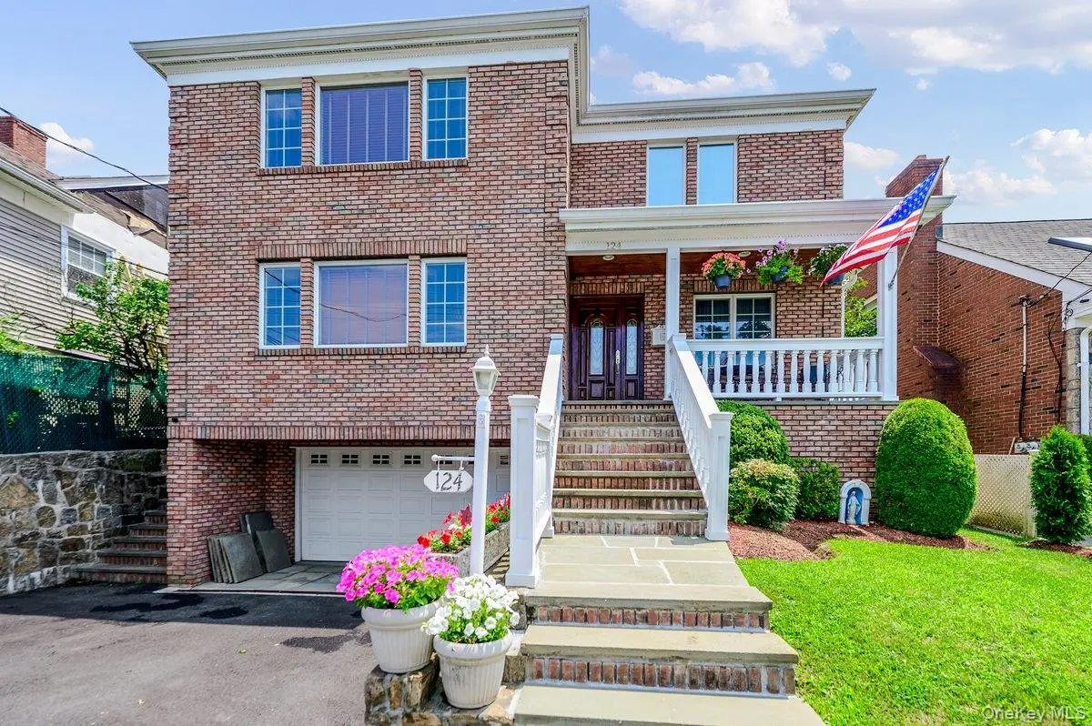 124 Lakeview Avenue, West Harrison, NY 10604 - #1