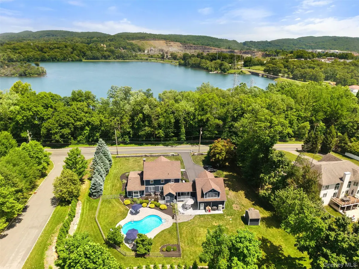 211 Strawtown Road, West Nyack, NY 10994 - #1