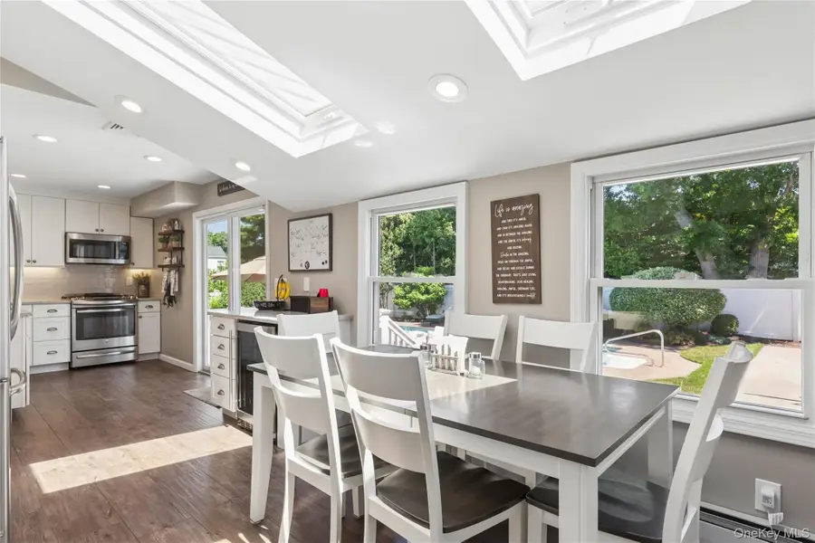 11 Barbara Road, Lake Ronkonkoma, NY 11779 - #3