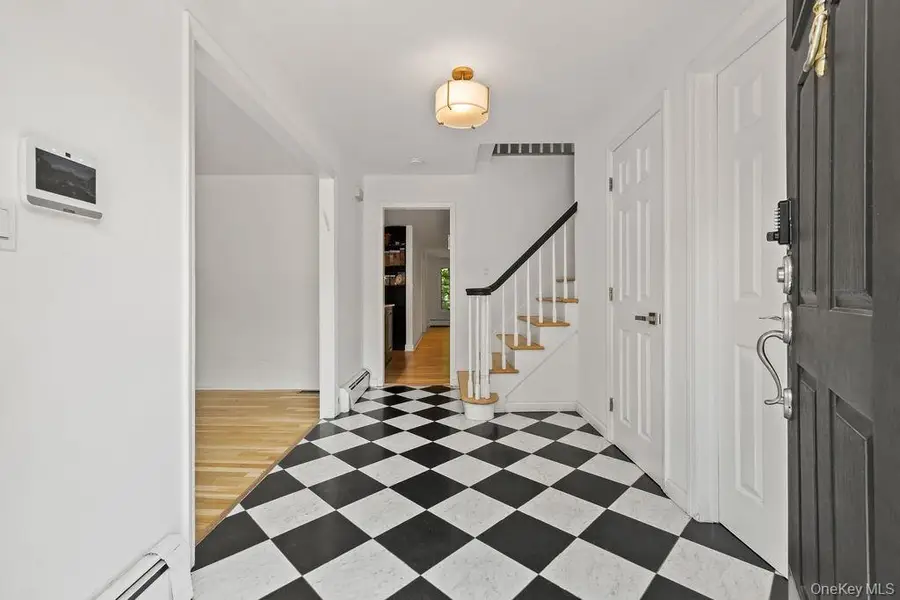 21 Ardsley Drive, New City, NY 10956 - #3