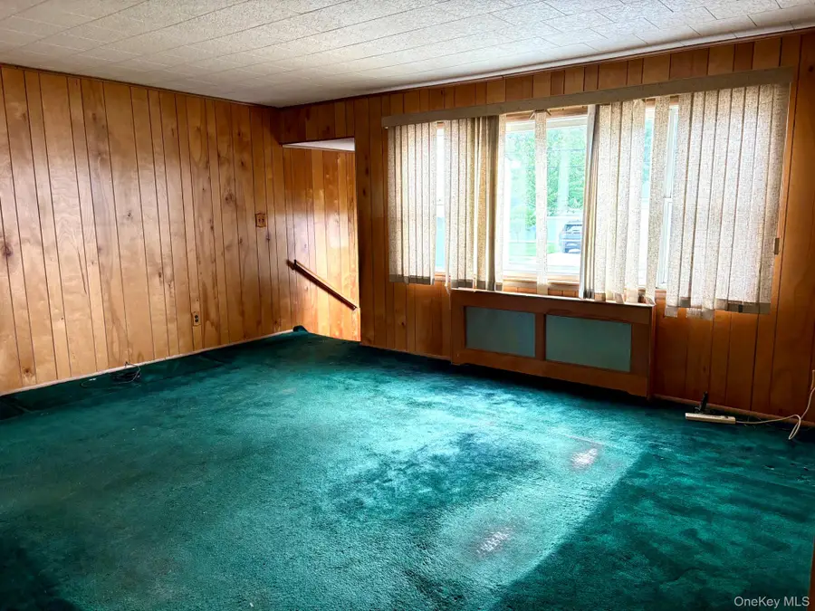 67 Maple Drive, Lindenhurst, NY 11757 - #3