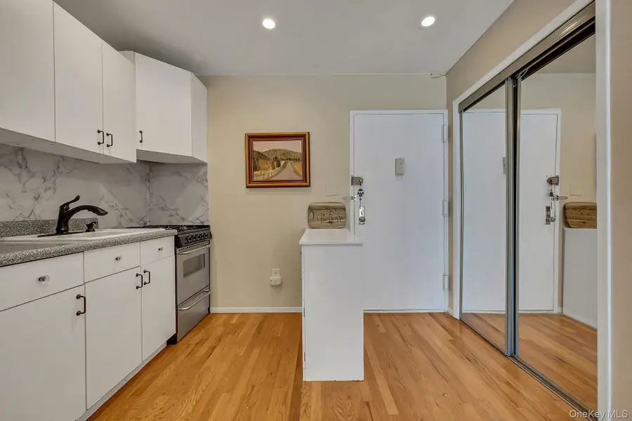 2221 Palmer Avenue #3G, New Rochelle, NY 10801 - #3