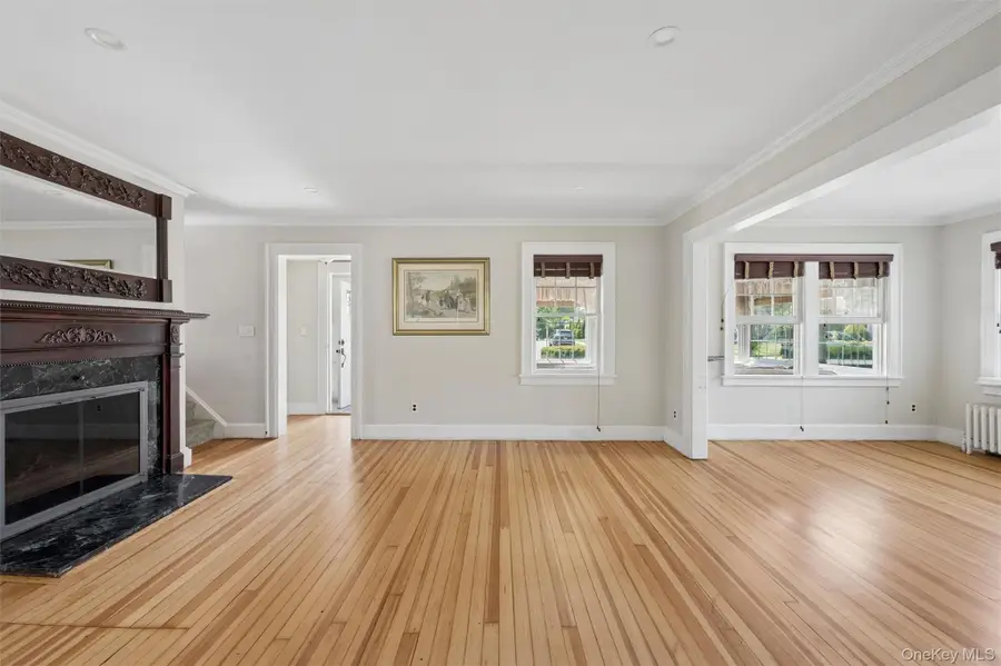 138 Hallock Street, Riverhead, NY 11901 - #2